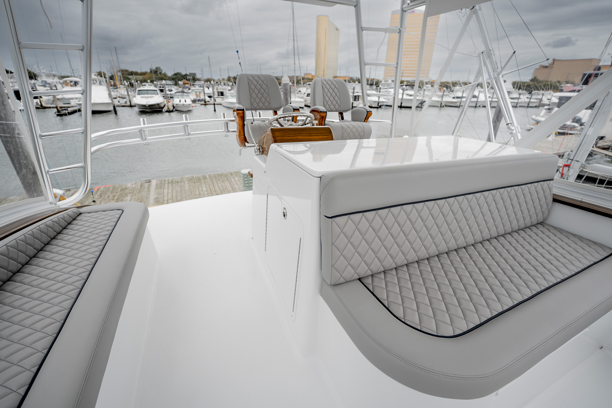 Tiburon-54
